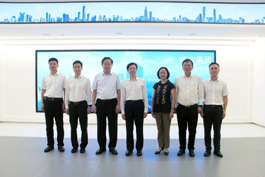 ������ί��ί���м�ί��ǡ��м�ί����������һ��ݰ���ڲ���רҵ�������Ϊ�����ŵ���