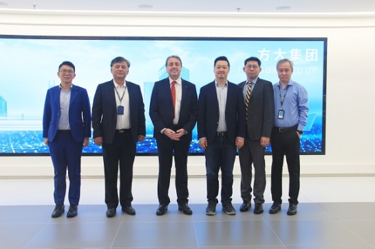 �����ӽ�ͨ���޹�˾��̫����ϯִ�й� Michel Obadiaһ�е����ڲ���רҵ�������Ϊ������