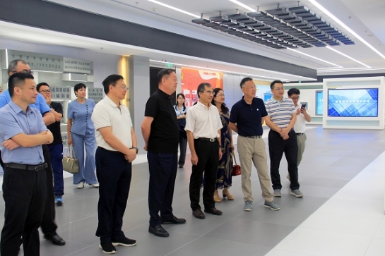 �й���ѧԺԺʿ���ϲ���ѧУ�����ʹ�һ�е����ڲ���רҵ�������Ϊ�������ܲ�